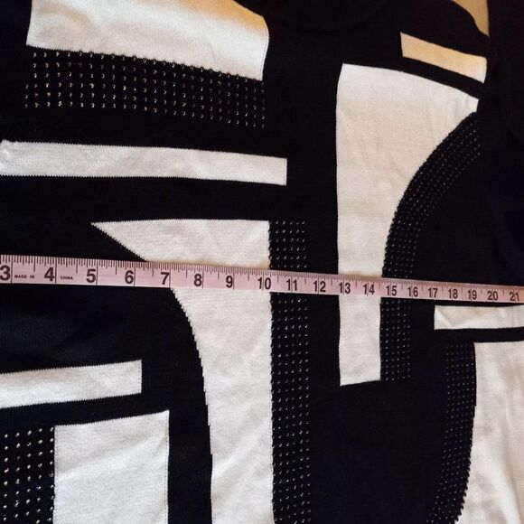 Alfred Dunner Women's Bead Embellished White and Black Sweater Granny Chic - Picture 3 of 5